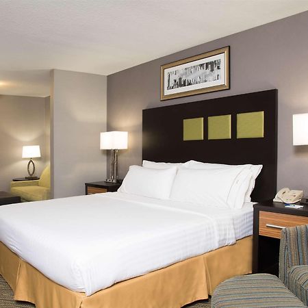 Holiday Inn Express & Suites Danville By Ihg Bagian luar foto