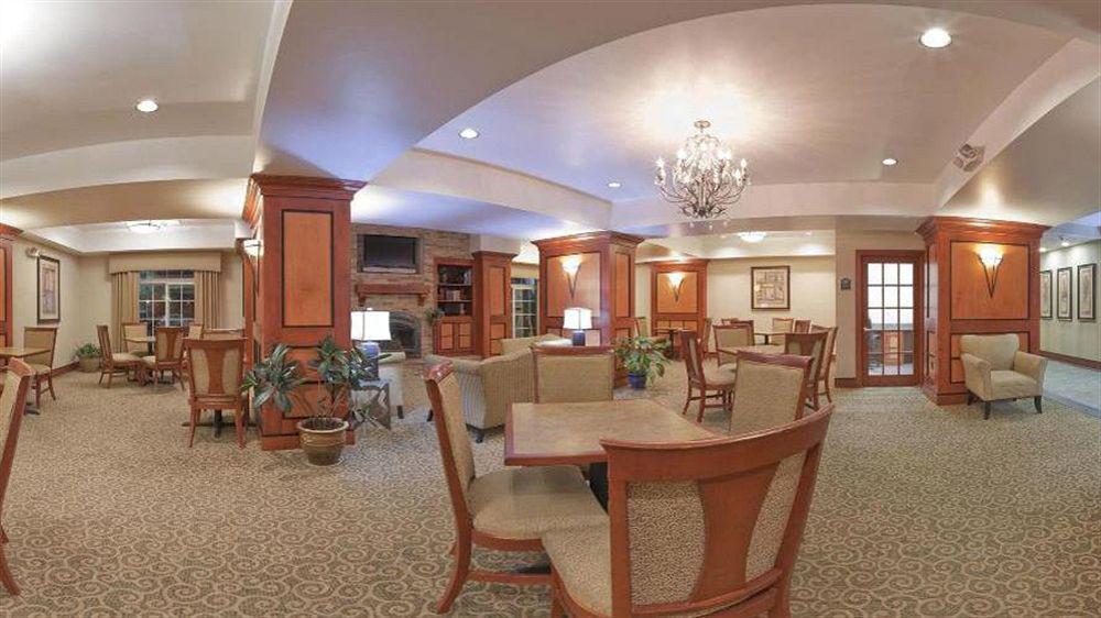 Holiday Inn Express & Suites Danville By Ihg Bagian luar foto